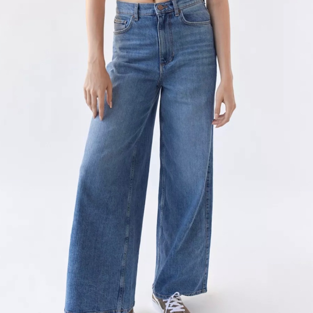 Wide jeans